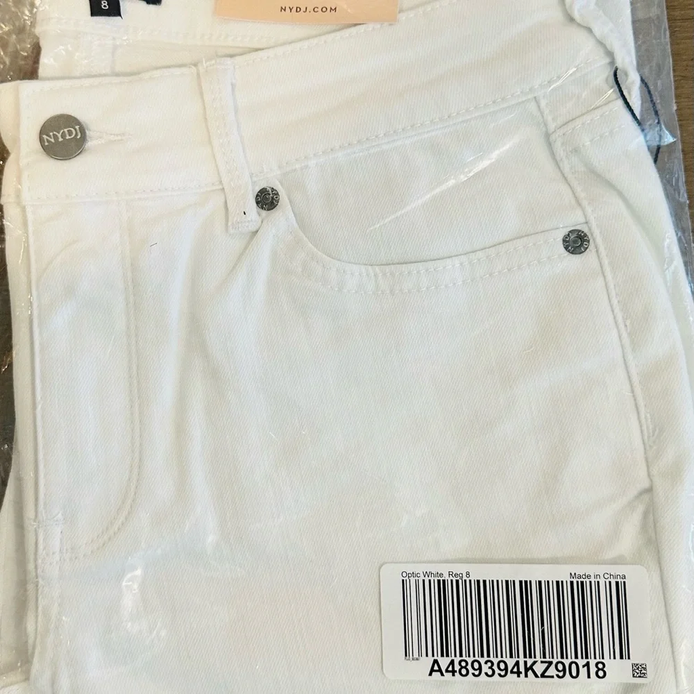 NWT - NYDJ Marilyn Crop - Optic White - Picture 2 of 4